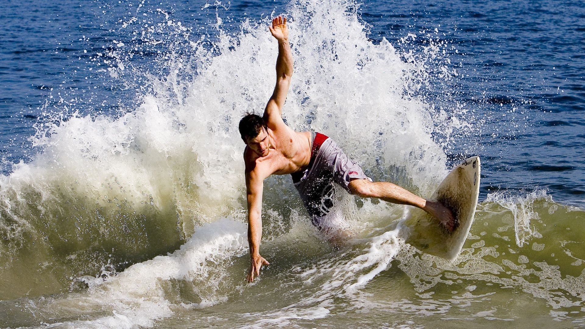 战局逆转：背水一战的精彩瞬间，逆战背水一战技能怎么用